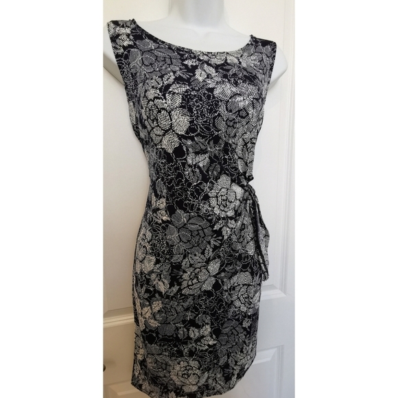 Navy blue and white floral faux wrap around dress jersey size M - Picture 13 of 13